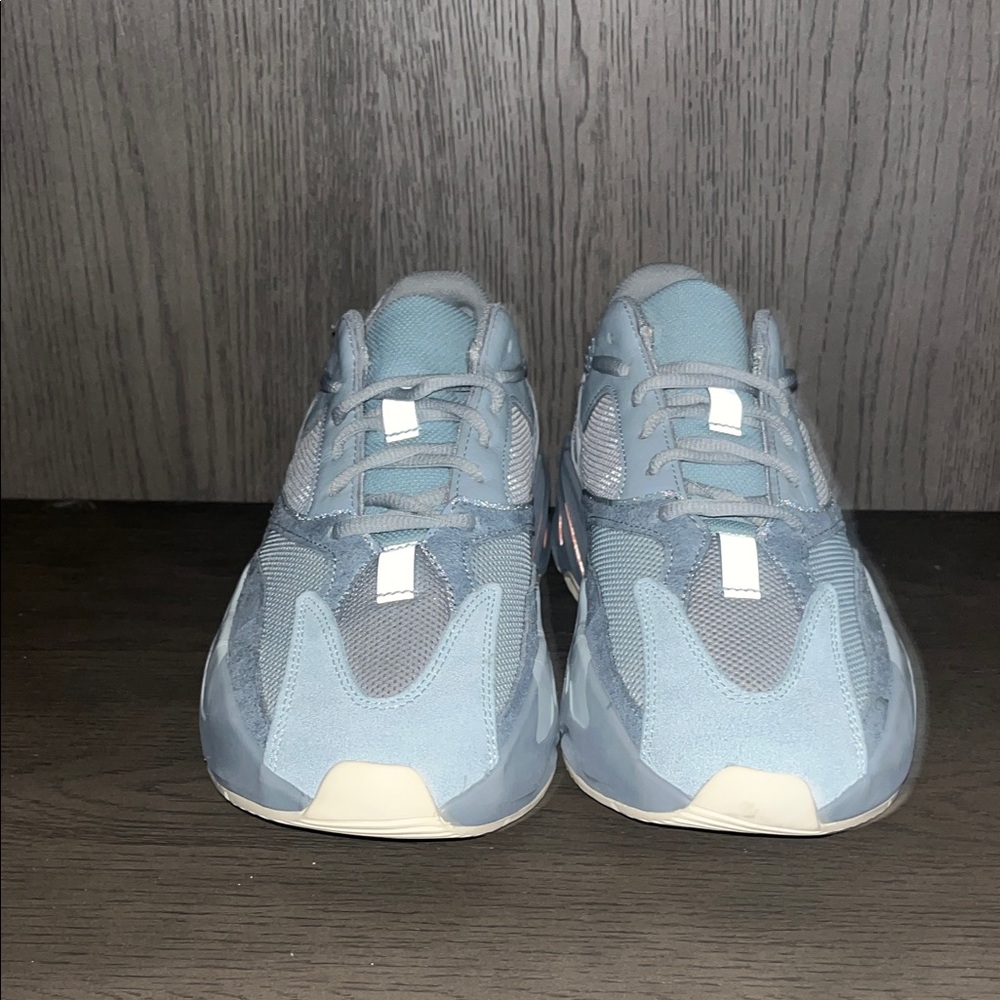 Yeezy Boost 700 Inerita